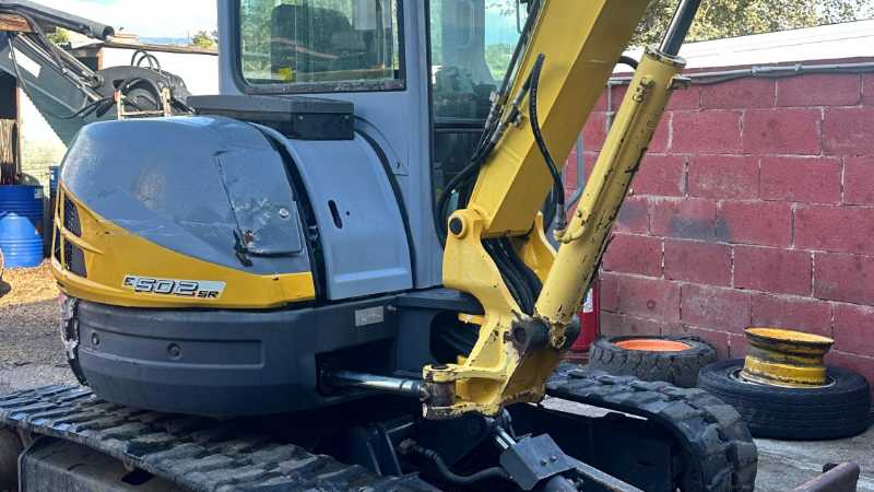 OmecoHub - NEW HOLLAND E50.2-SR